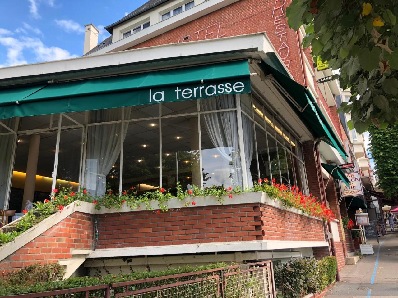 Logis Terrasse Hotel リジュー エクステリア 写真